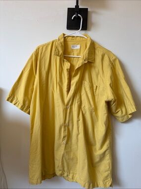 Universal Works Yellow Men's Short-Sleeve  Button-Up Shirt